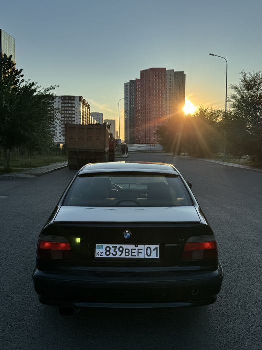 Продам BMW E39  1996г
