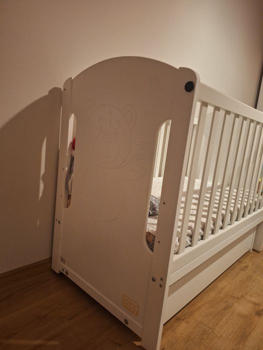 Детско дървено креватче