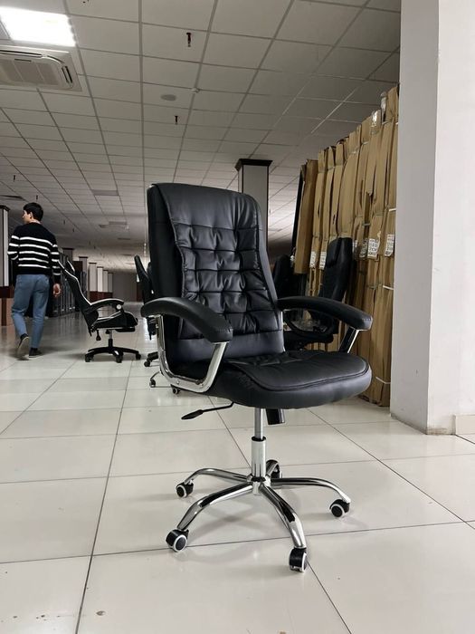 Ofis va oyin  zonalari uchun kreslolar hohlagancha miqdorda.  Кресла