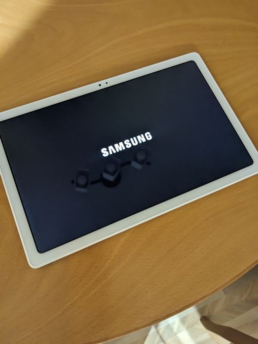 Таблет Samsung НОВ