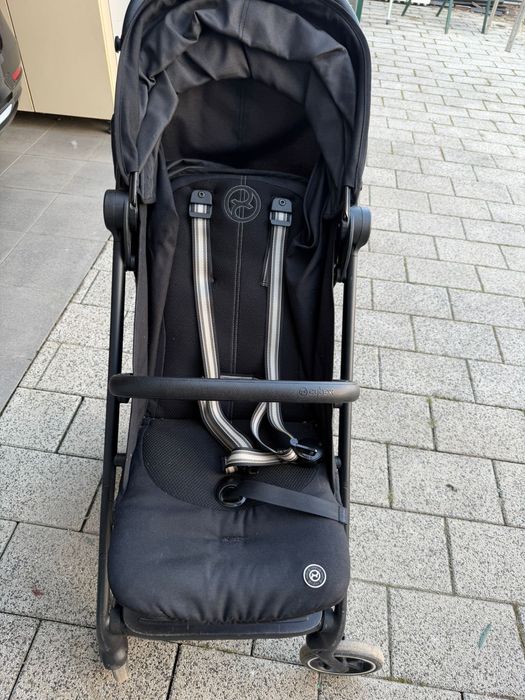 Carucior Cybex Gold Beezy cu ghiozdan si sac de iarna