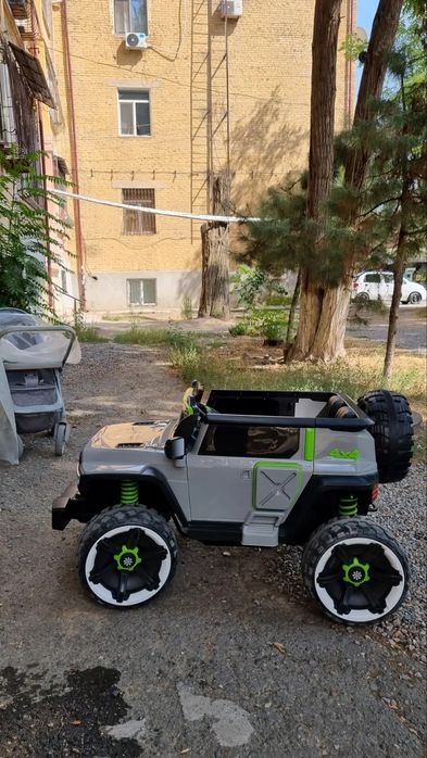 Продаю детский джип..в отличном состоянии.