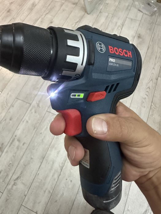 Продам шурупаверт бош (BOSCN) новый