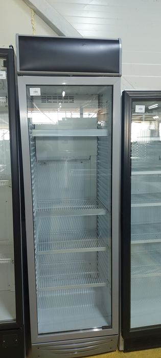 Витринный холодильник, холодильник