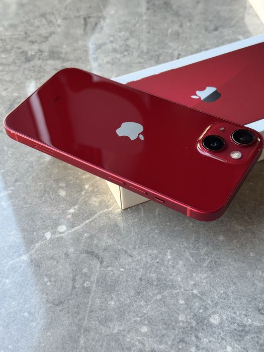 iPhone 13 128GB Red Product
