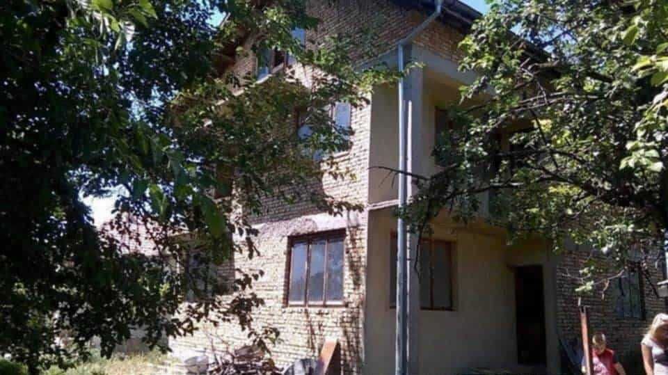 КЪЩА, гр. Суворово, област Варна