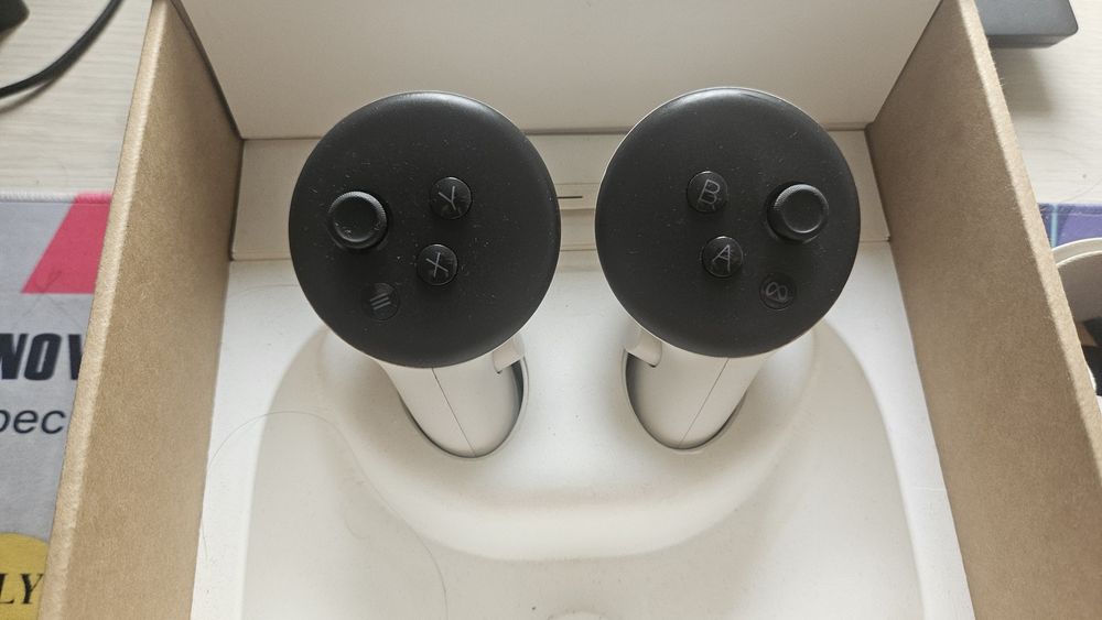 Продам Oculus quest 3