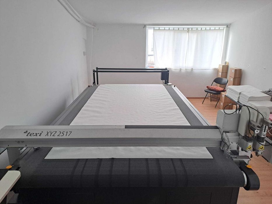 TEXI XYZ 2517 - Cutter intr-un singur strat de material, latime 170 cm