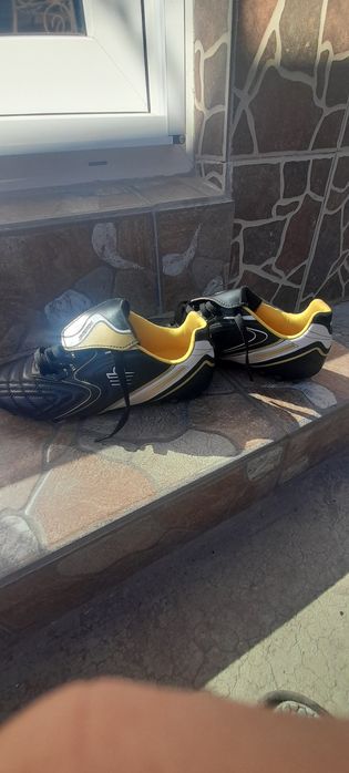 Adidasi Admiral Fotbal