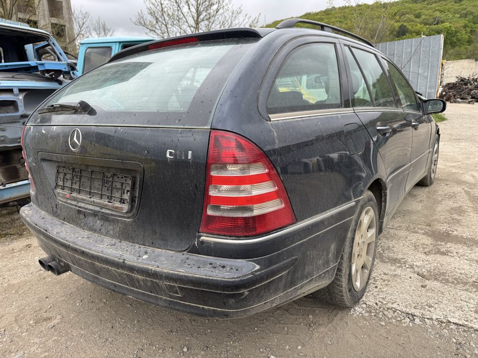 Mercedes C220 w203 Combi 150hp 2006г На Части