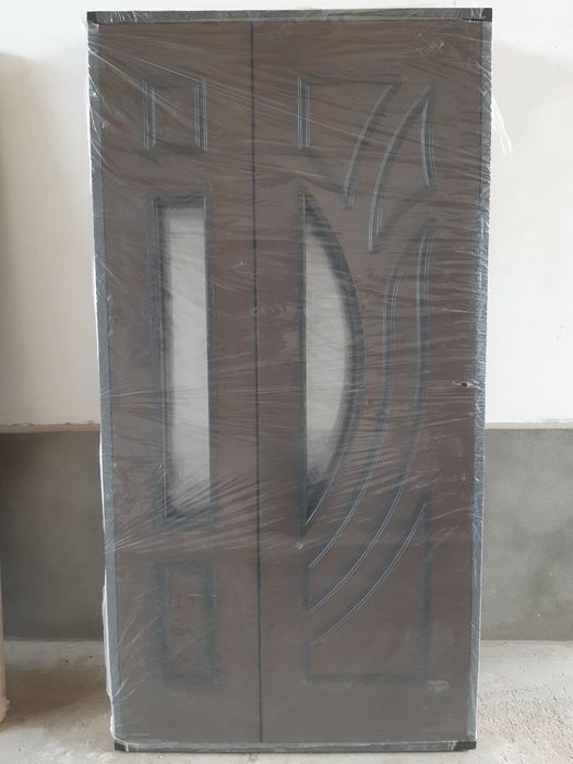 Двери мдф, канадки, хай тек шотландки . Достака по городу бесплатная.