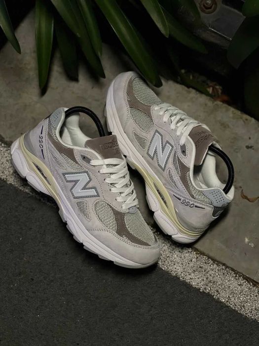 New Balance 990v3 - Nimbus Cloud