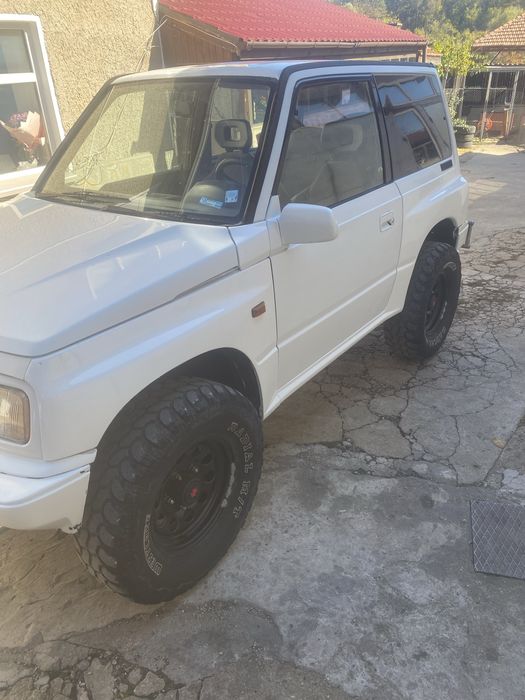 Продавам suzuki vitara 1.6
