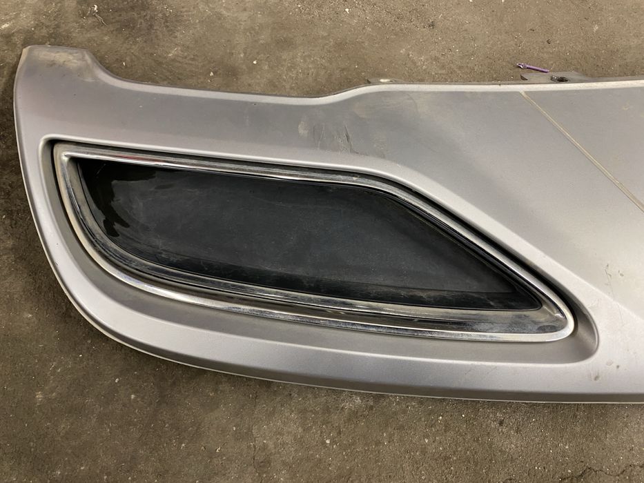 Дясна лайстна/решетка за задна броня на Audi Q5