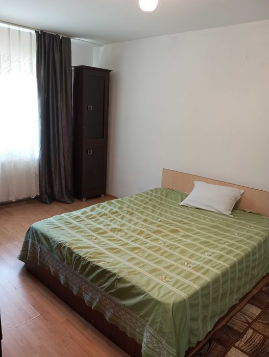 De închiriat garsoniera