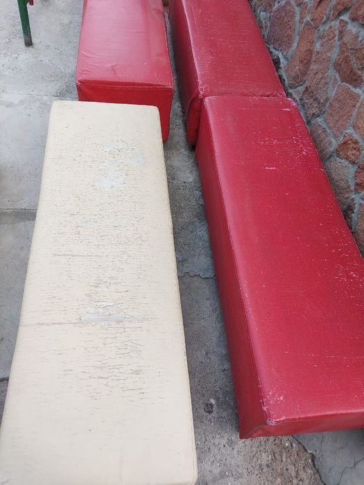 Продам пуфики...