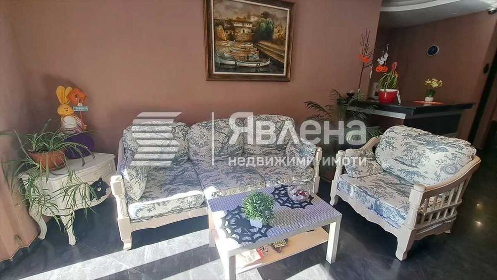 Продава се Двустаен апартамент в София, Център - 55 кв.м за 788 €/кв.м - Снимка #1