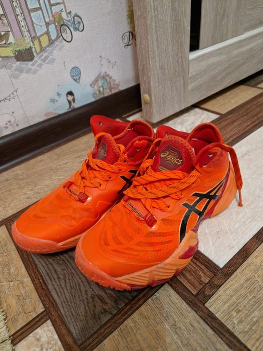 Продам обуви по 2000 тг