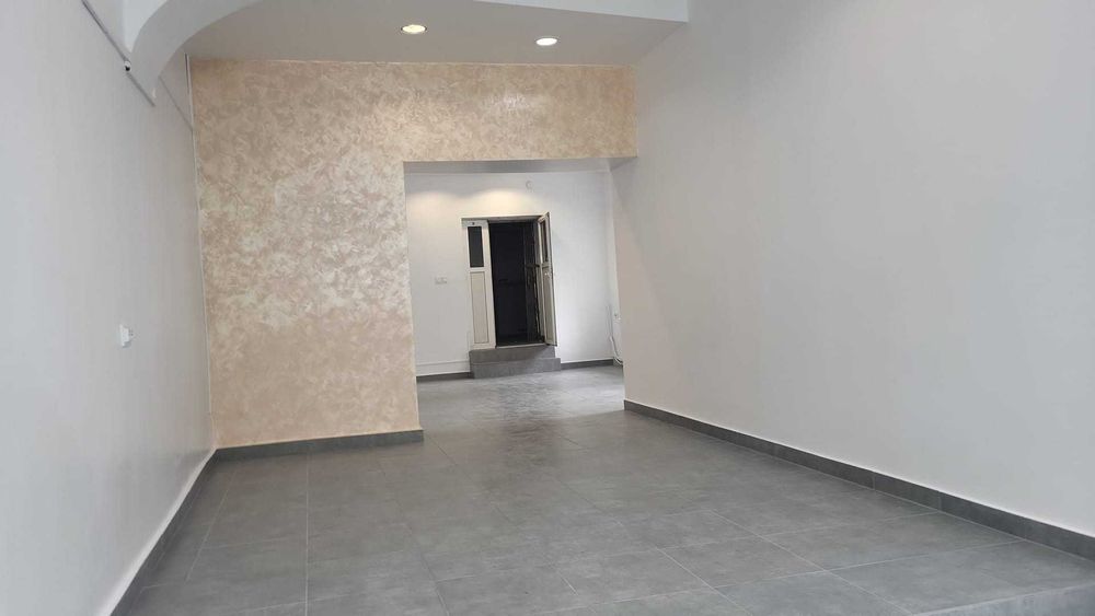 Inchiriez spatiu comercial Cuza Voda