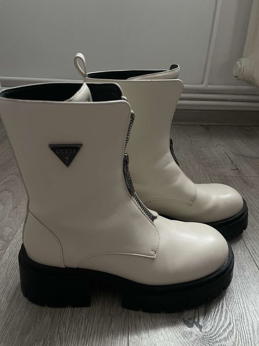 Botine Guess (nu prada,jordan 4,yezzy ,bape)