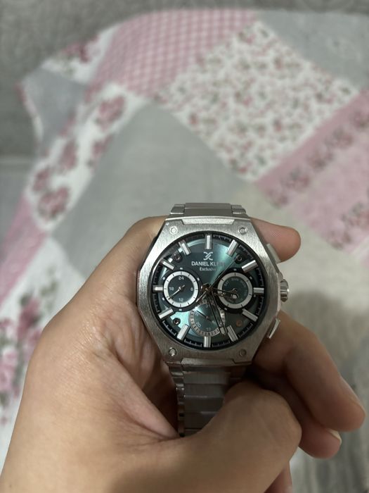 Продам часы Daniel Klein