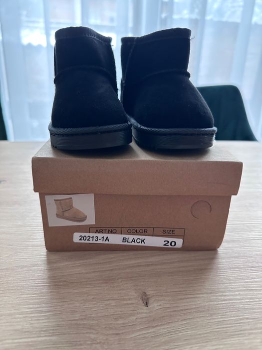 Детски черни боти