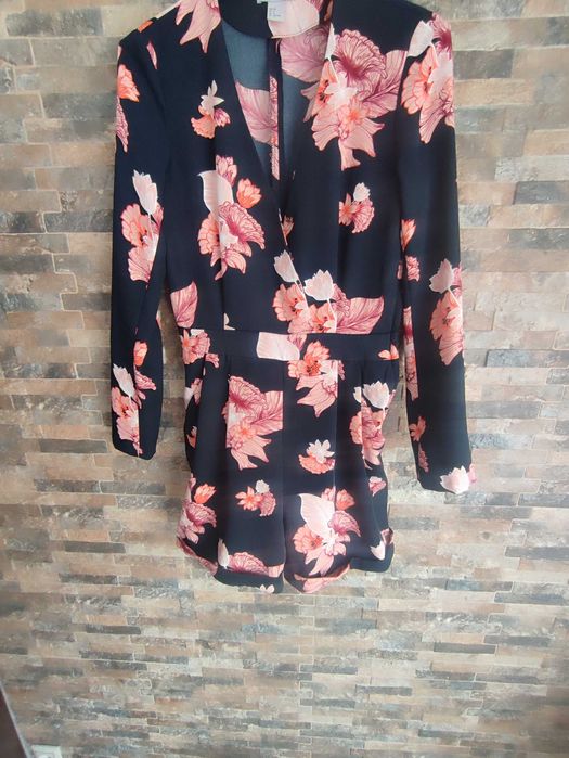 Страхотен гащеризон H&M