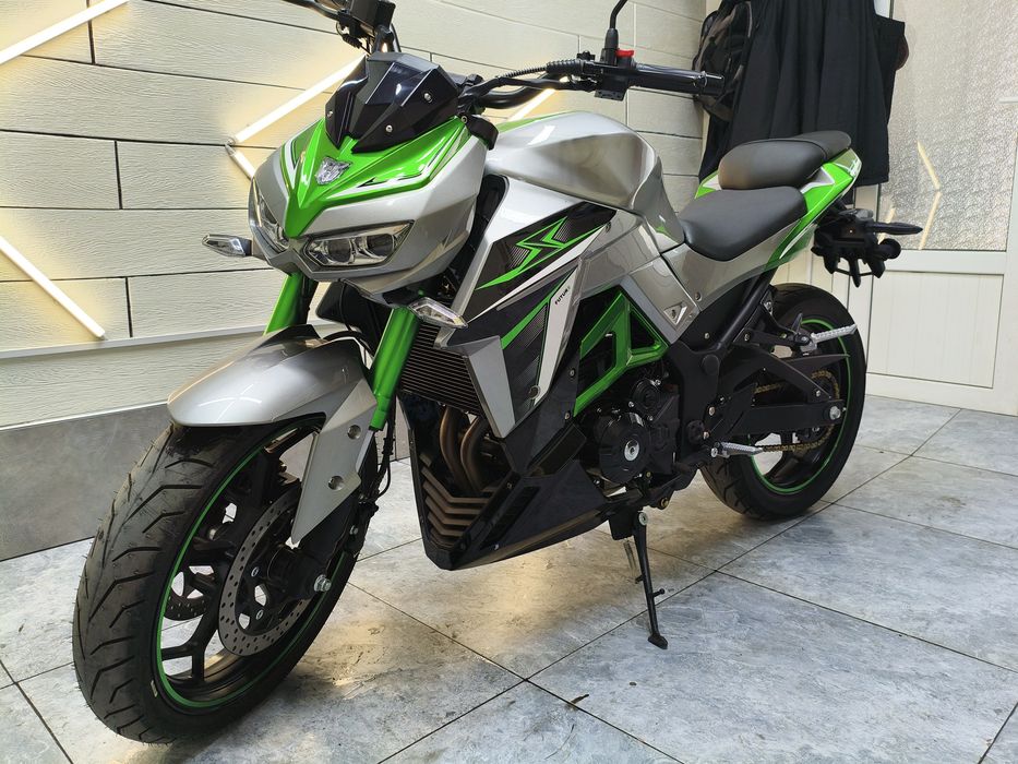 Replica Kawasaki Z-1000