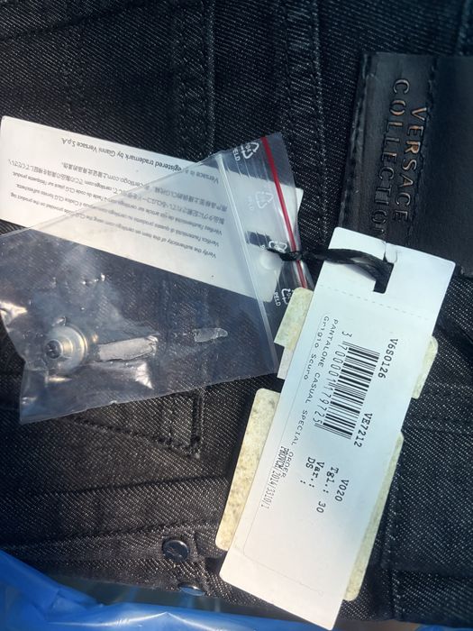 De vanzare,Jeans versace.