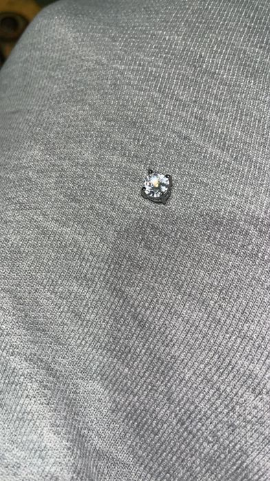 Cercei cu magnet