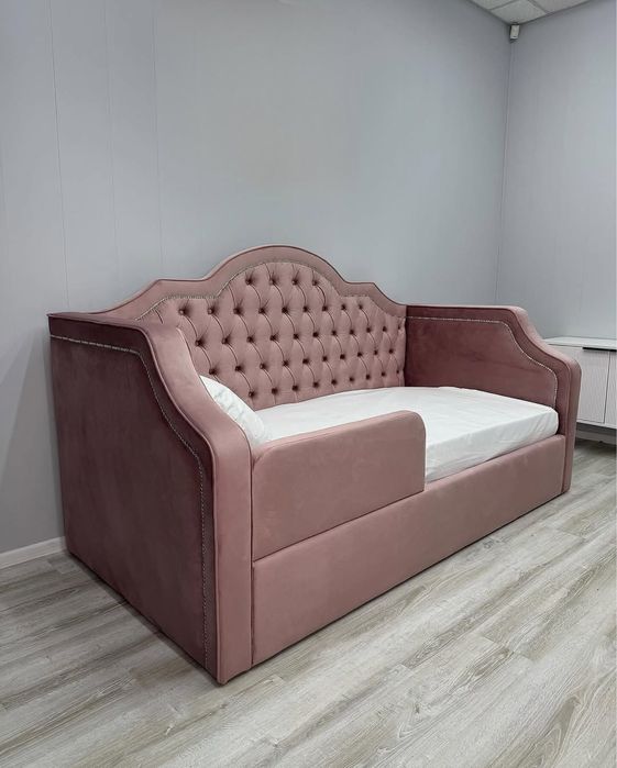 Кровать-диванчик для принцесс