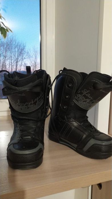 Продам сноуборд