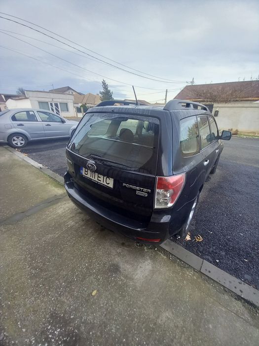 Vând urgent subaru forester 2.0d 2011 full