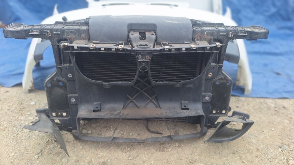 Bara fata capota aripi faruri bmw e90 triple oglinzi tragar radiatoare