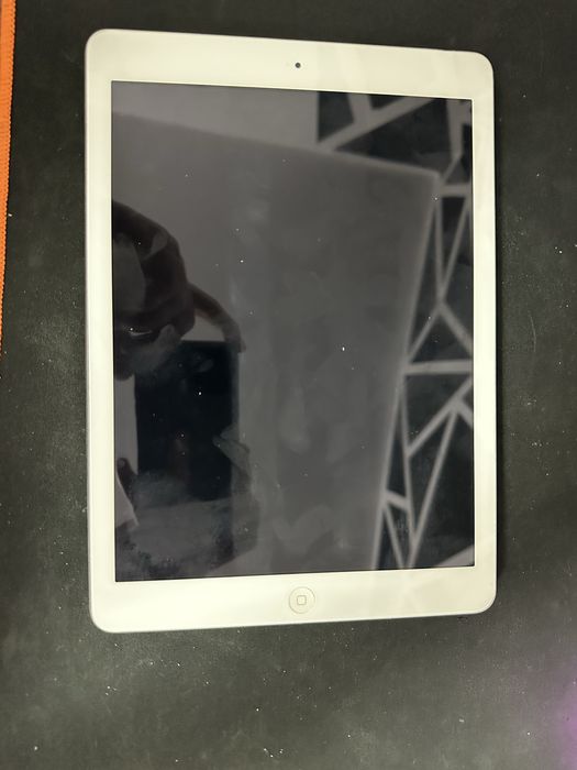 Ipad air nu stiu ce tip este