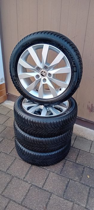 4Roti Alu 205/50/17 MICHLEN Skoda et.48