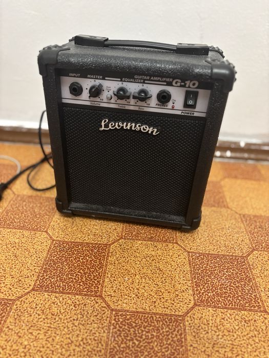 Электрогитара levinson