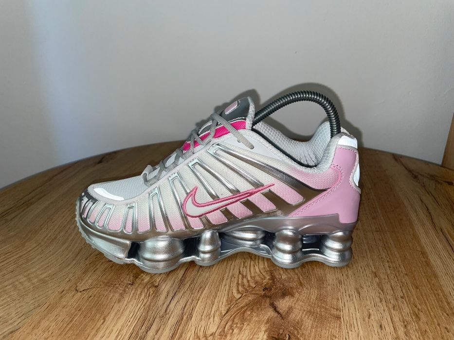 Adidasi NIKE Shox de fata nr 36 - 39
