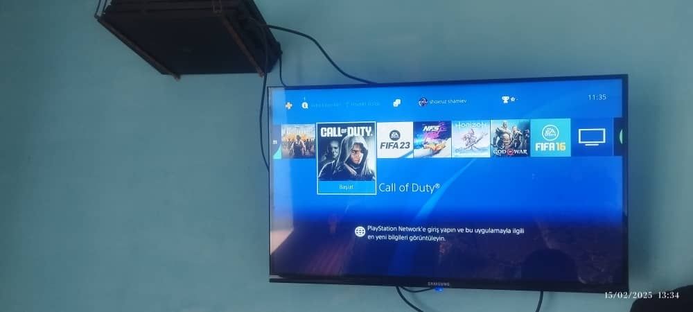 Playstation 4 pro 1 tb holati yaxshi 8 uyin bor