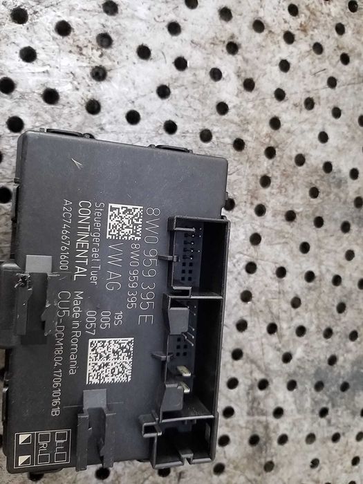 Modul calculator usa dreapta spate audi a4 b9 8w break 8w0959395e