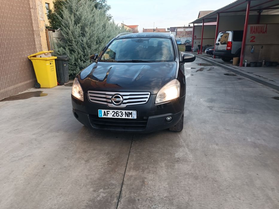 Nissan Qashqai+2