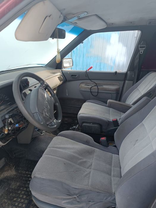 Продам Мазду МПВ бензин