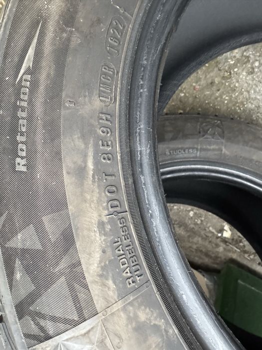 4 броя Гуми за СУВ / Джип  235 60 17 цола NEXEN и FULDA