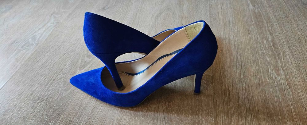 Pantofi albastri