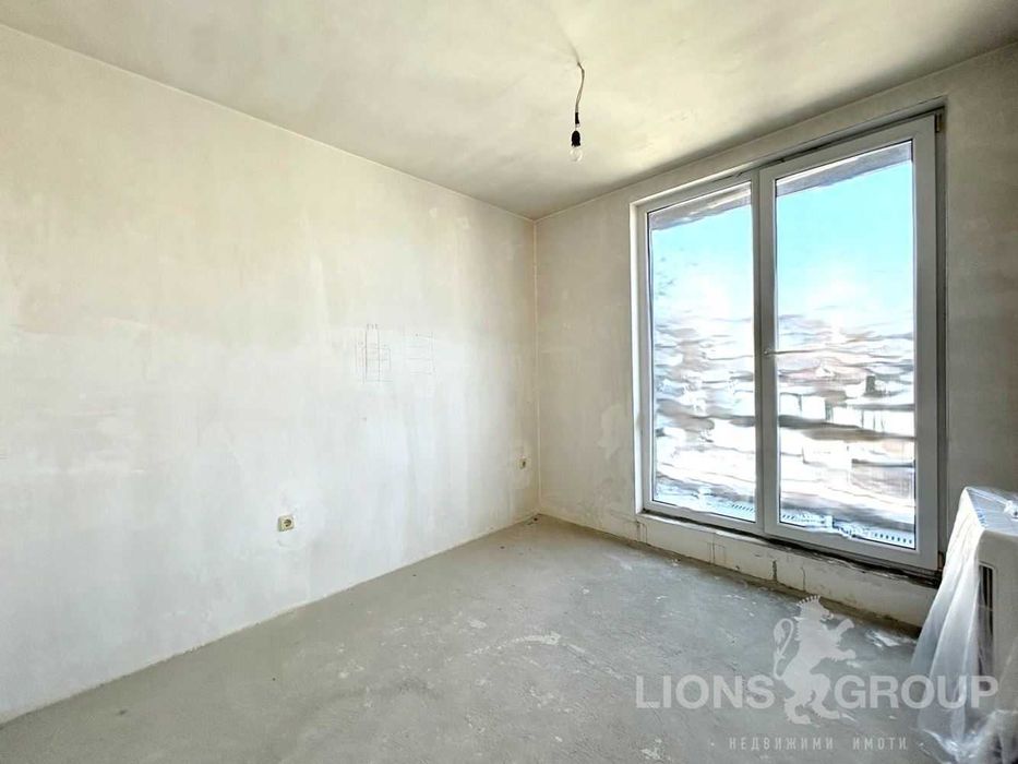 Продава се Тристаен апартамент в Варна, Левски - 83 кв.м за 2639 €/кв.м - Снимка #3