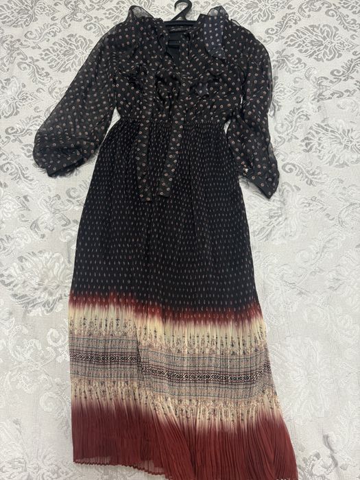 Продается пальто ,платье