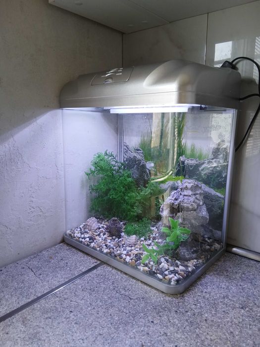 Продавам нов аквариум