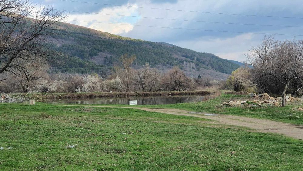 Продава се Парцел в Шипка - 1600 кв.м за 9 €/кв.м - Снимка #1