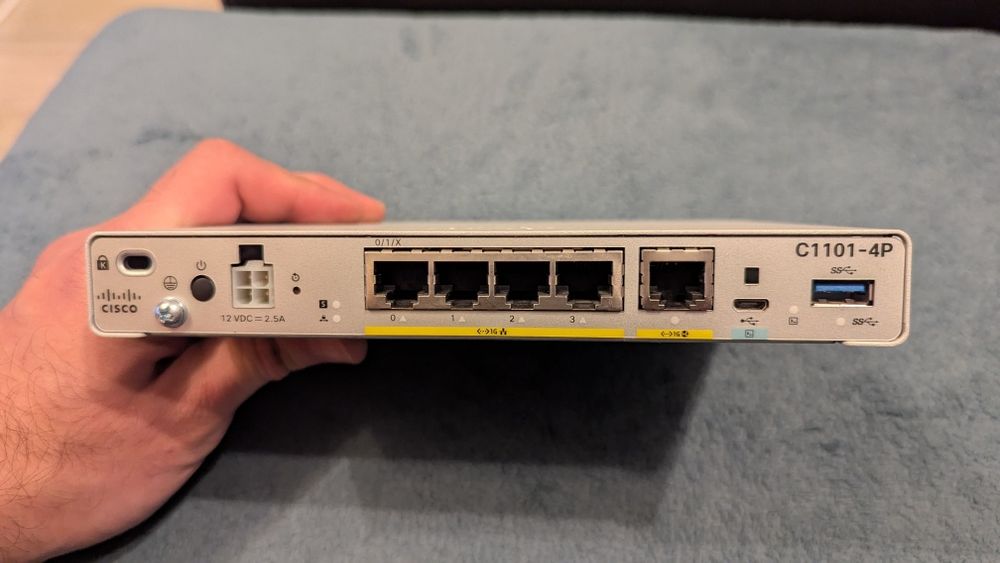 Router CISCO C1101-4P ISR 1100 4 Ports GE Ethernet WAN