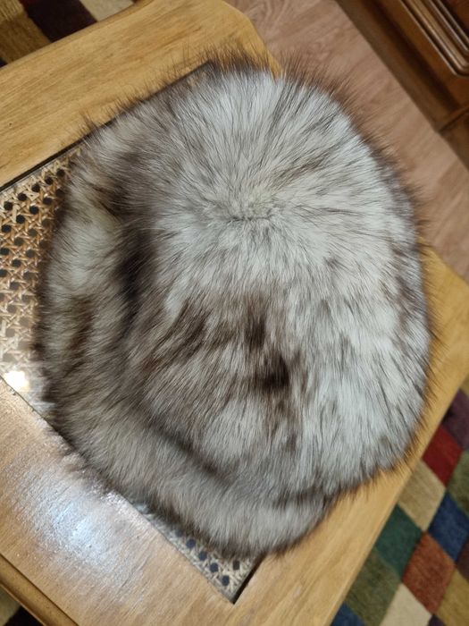 vand  guler si caciuli din blana naturala de vulpe polara pentru femei